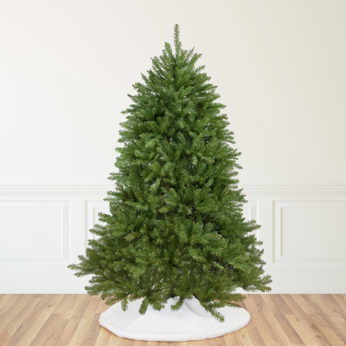 Northlight Full Rockwood Pine Artificial Christmas Tree 6.5' - Unlit